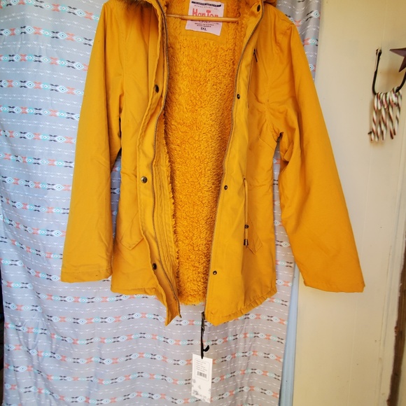 Han Ton Jacket - Picture 2 of 4